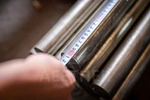 cold drawing for Inconel X-750 round bar length inspection
